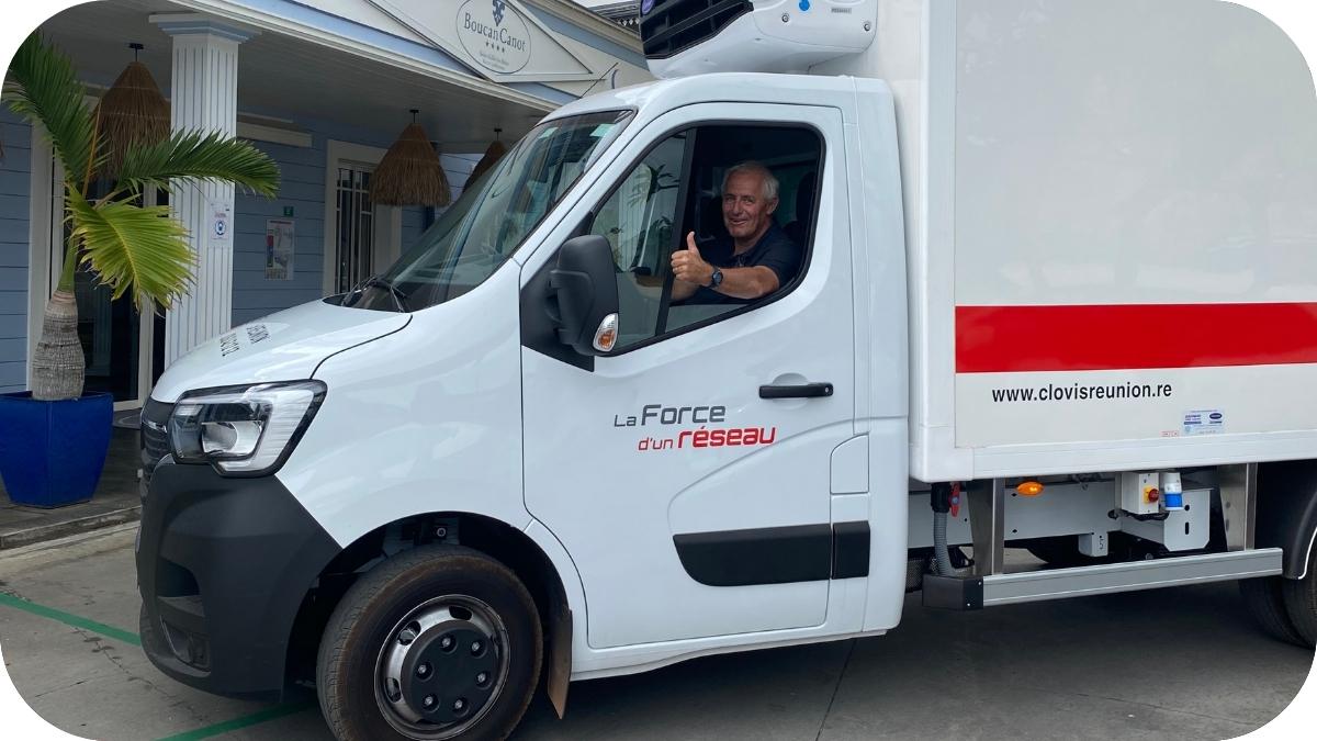 Poids lourd frigorifique disponible à la location à La Réunion.